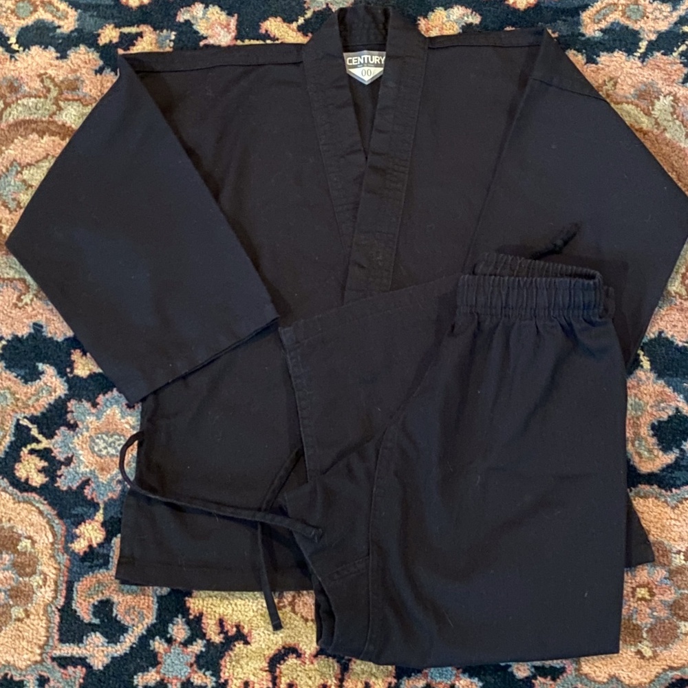 Kids Gi 00 (XS, 4-6) Karate Uniform & White Belt